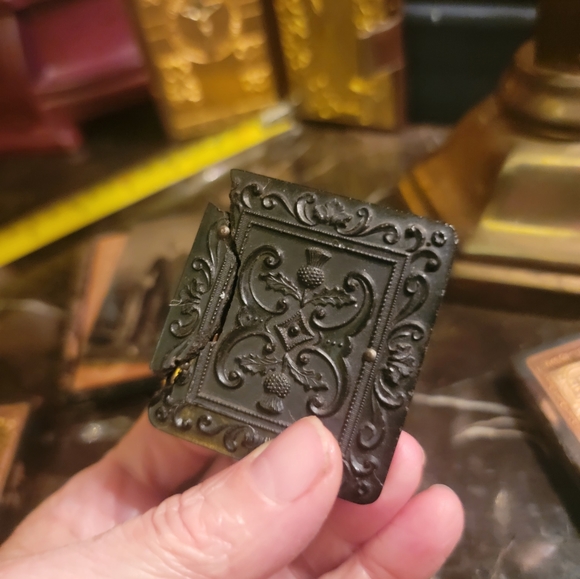 Antique 19th Century Daguerreotype photographSmall broken. I have others avail - Picture 13 of 14